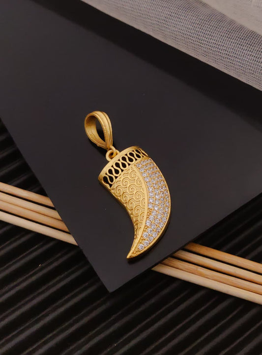 Gold plated lion nail pendant with filigree and crystal detail for men