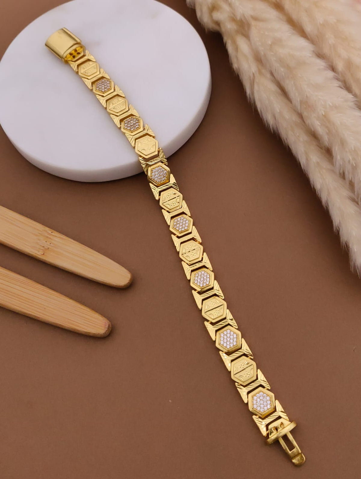 Crystal Studded Premium Link Gold Bracelet For Men 003